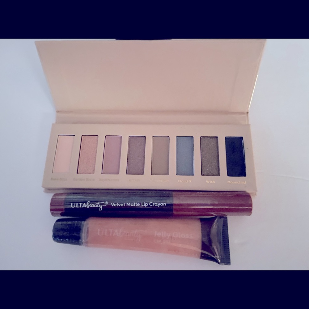 MAKE UP